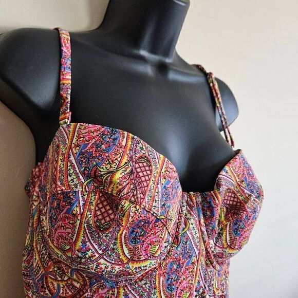 NWOT Echo Paisley Slimming One-Piece Swimsuit - Picture 4 of 11